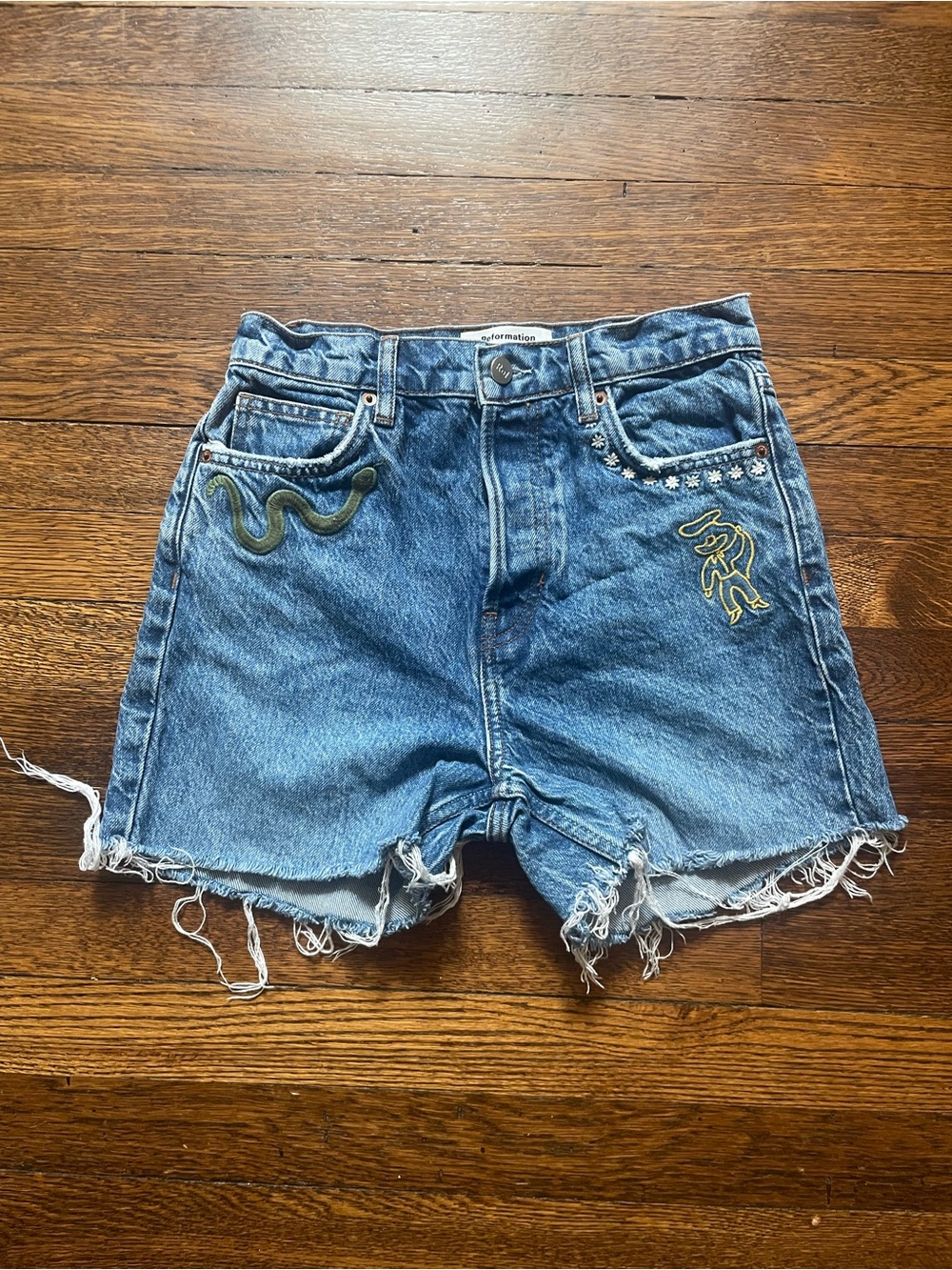 Reformation Cynthia Embroidered High Rise Denim Shorts Size 26